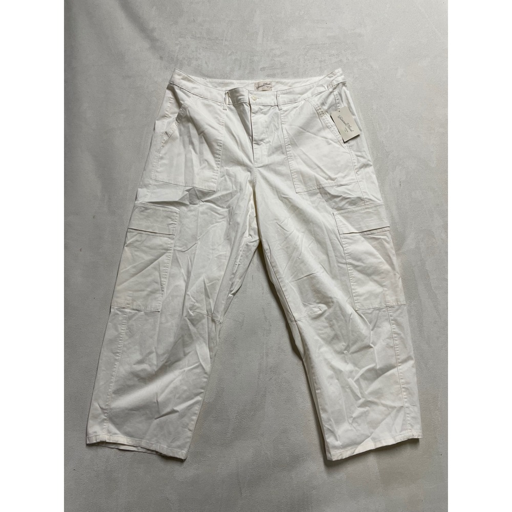 Universal Thread Women White Cargo Pants High Rise Straight Leg Size 17 NWT